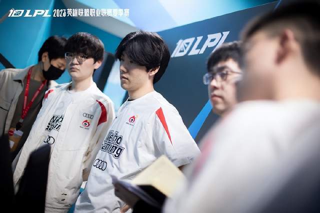 佩里斯特里 佩里斯特里