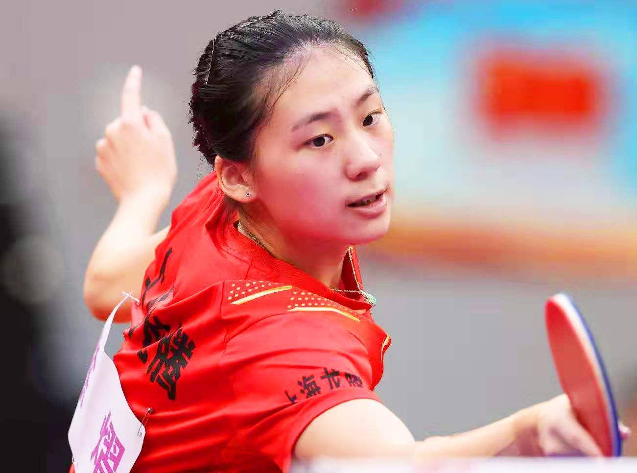 人们高估个 人们高估个